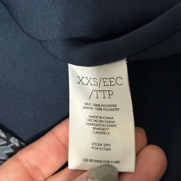 CAbi Floral Provincial Tunic Dress XXS - Picture 7 of 7